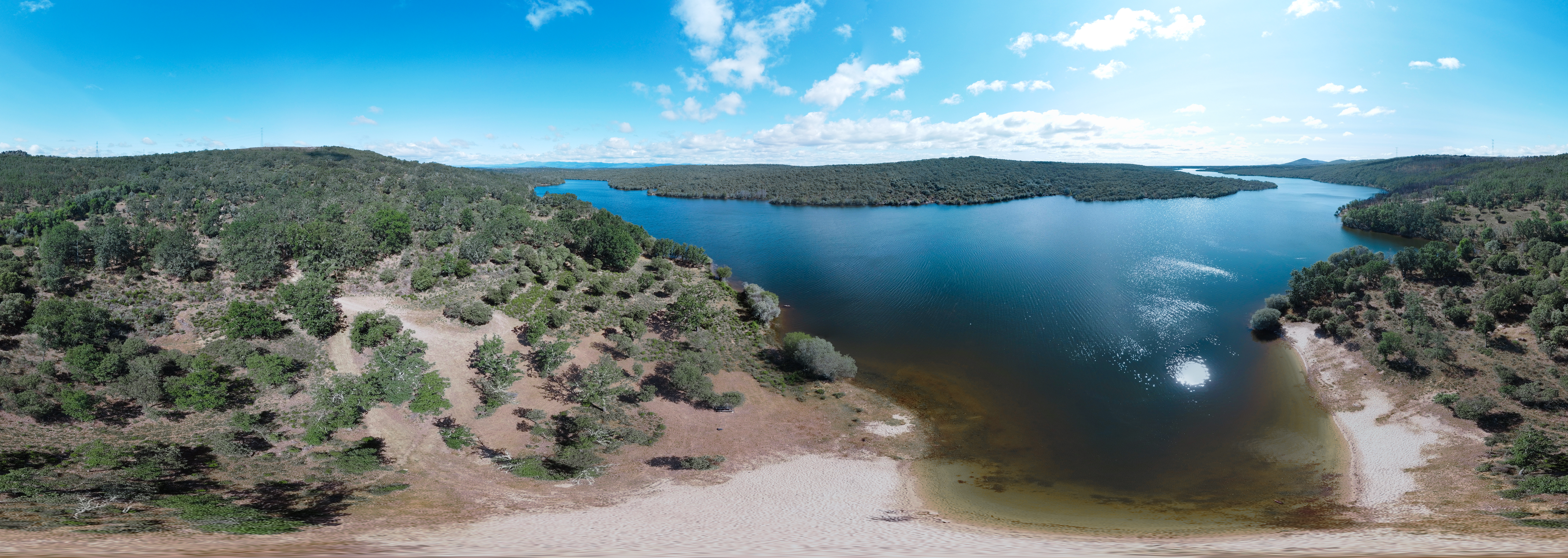 Vista aérea desde el embalse